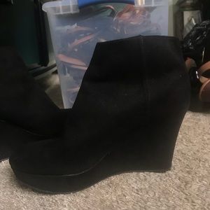 Christian Siriano size 8 boots